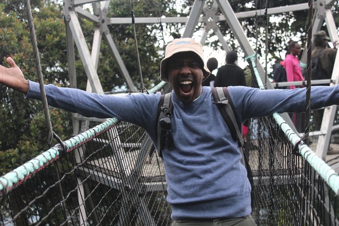 1 Day Canopy walk way in Nyungwe Natioinal park - Crossing the Canopy Walkway at Uwinka
