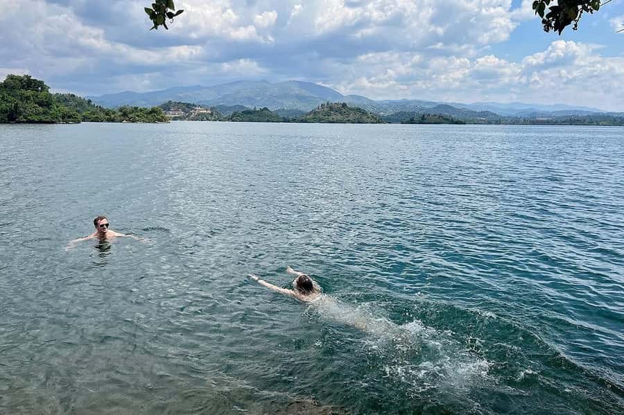 2-Day Kivu Lake Relaxing Tour with Boat Cruise - Ndaba Waterfall and the legends of the rocks