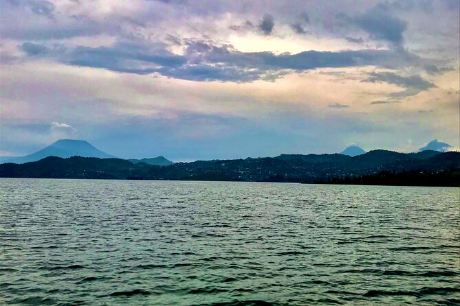Boat cruise and adventures -Karongi - A guide who adapts to your group