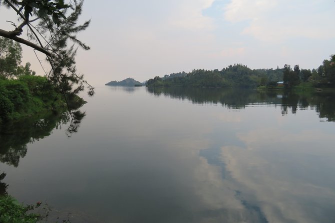 Boat excursion on the Lake Kivu, Rwanda - What the shore views add to the ride
