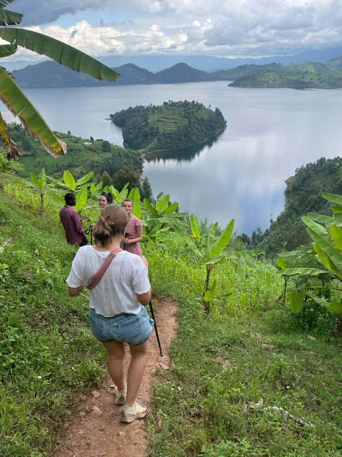 From Kigali: Twin Lakes Burera and Ruhondo Day Trip - Leaving Kigali at 7:00 AM for the northern hills