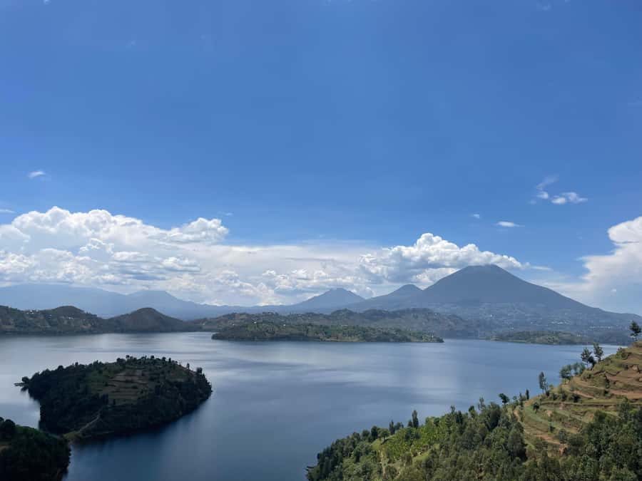 From Kigali: Twin Lakes Burera and Ruhondo Day Trip - Meeting village life beyond the postcard view