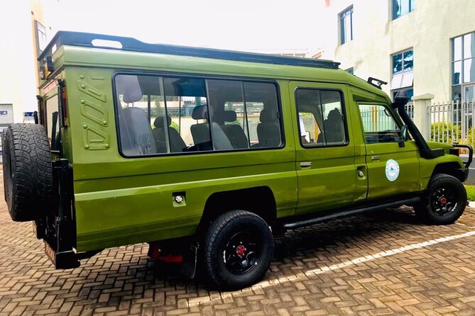 Gorilla trekking &wildlife adventure in Rwanda - Lake Kivu adds breathing room