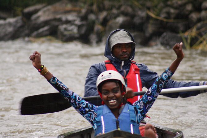 Half-Day Mukungwa River Canoe Trip from Musanze - Small rapids, teamwork, and a few wet moments