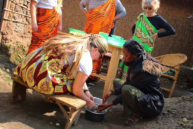 Home staying experience - Arriving in a rural Rwandan home