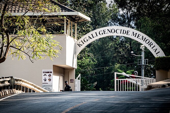 Kigali City Tour with Local Expert & Local Food - Walking the car-free center in Nyarugenge