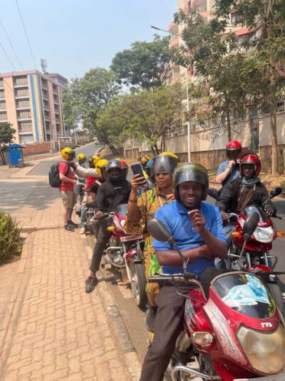 Guided Art, History, and Food Tour with Moto Ride