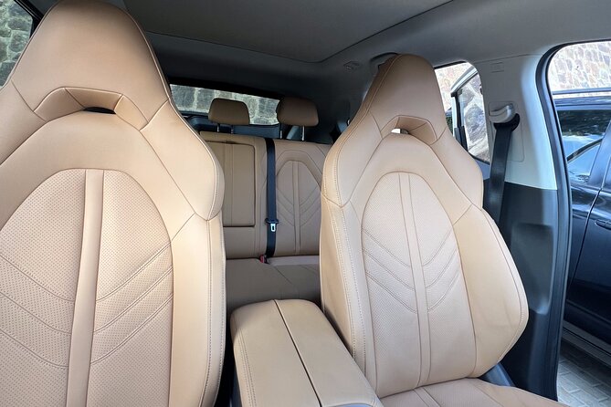 Kigali Intl Airport (KGL) - Private Luxury Roundtrip Transfer - Arriving at Kigali International Airport