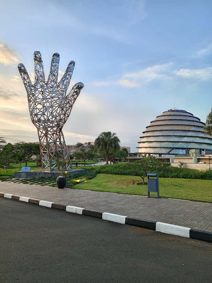 Kigali: luxury City Tour with Hotel Pickup and Drop-off - Nyarugenge shows Kigali at street level