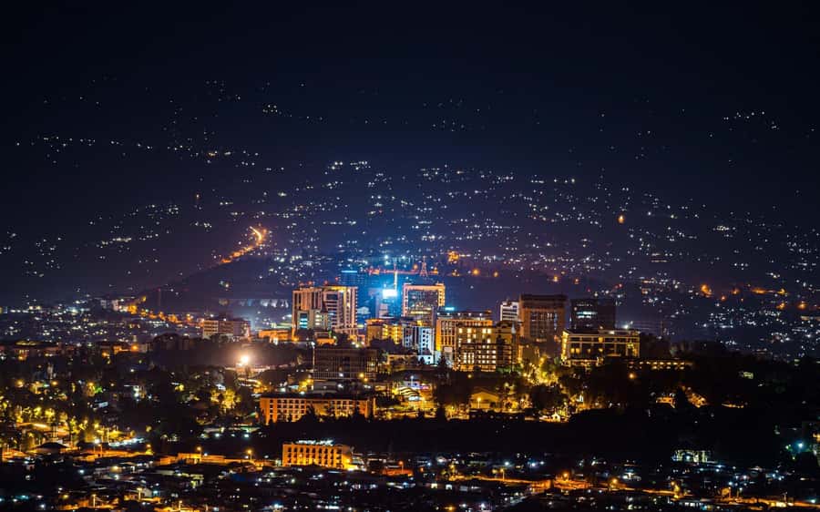 Kigali: luxury City Tour with Hotel Pickup and Drop-off - Kimironko Market brings the city into focus