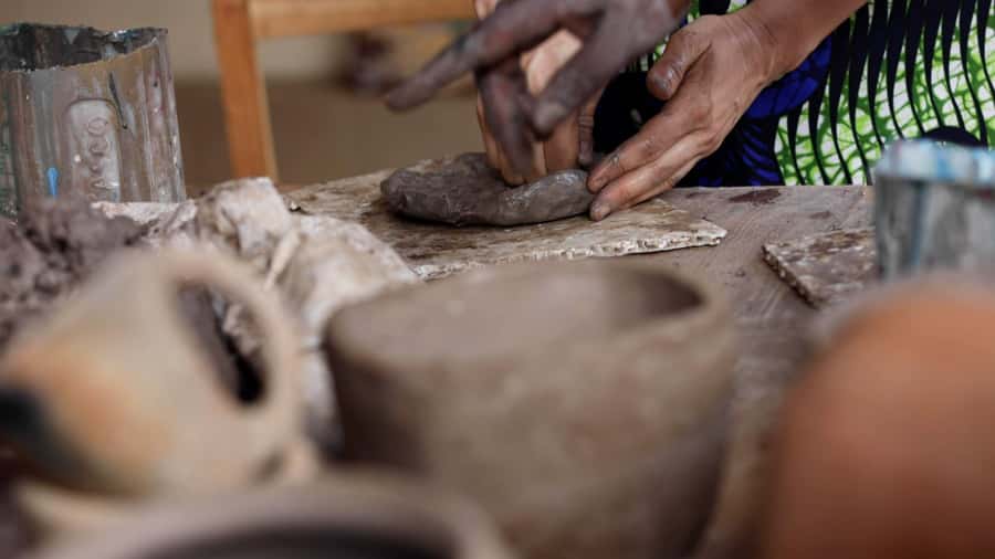 Kigali: Traditional Kubumba Pottery Making with Local Women - The first minutes: meeting your local instructors
