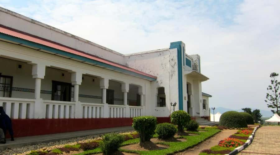 King's Palace and Ethnographic Museum Day Tour - Key points at a glance
