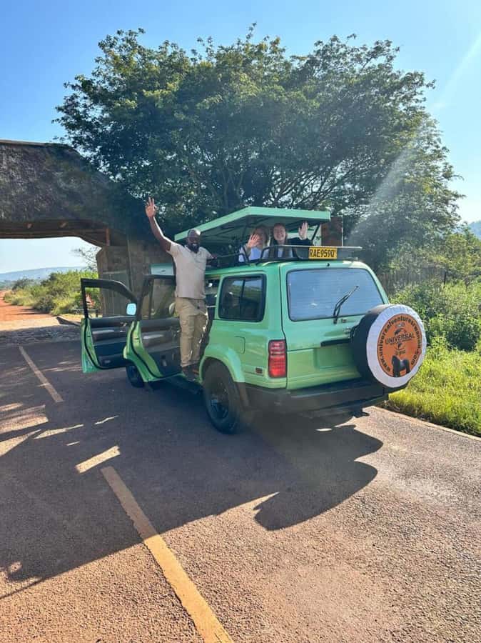 Private 1 Day Akagera Safari with Pick-up and Lunch. - Six Hours of Game Drives and Wildlife Viewing