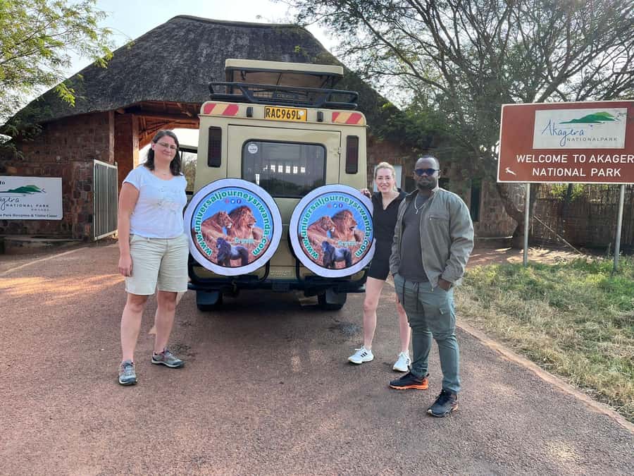 Private 1 Day Akagera Safari with Pick-up and Lunch. - A Brief Stop at Bashana Companies and Imigongo Art Center