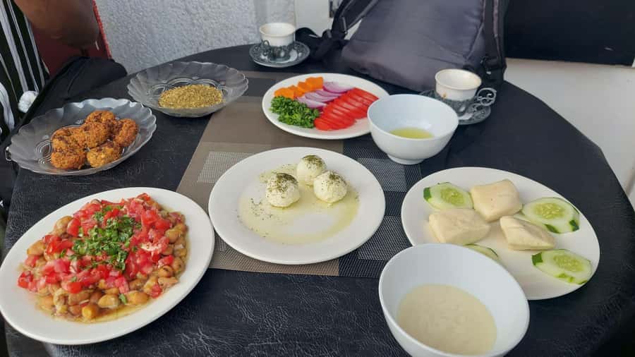 Rwandan and Syrian Food Tour - Starting with Rwandan dishes such as isombe and ugali